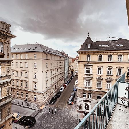 Turnkey I Vintage Terrace Apartment Prag Exterior foto